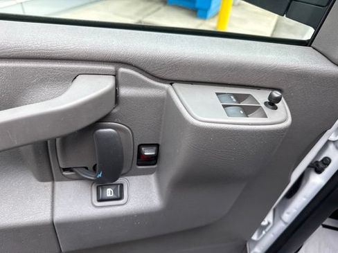 Used 2025 Chevrolet Express 2500 w/ Driver Convenience Package RWD image 8