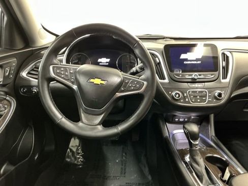 Used 2024 Chevrolet Malibu LT w/ Midnight Edition image 28
