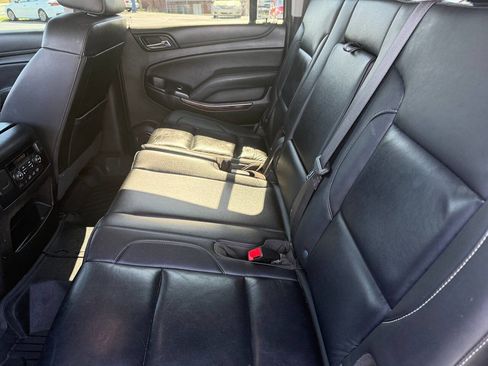 Used 2019 Chevrolet Suburban LT AWD/4WD image 12