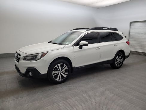 Used 2019 Subaru Outback 3.6R Limited w/ Popular Package #2 AWD/4WD image 2