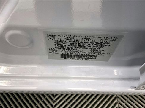 New 2025 Nissan Versa SR w/ Trunk Package FWD image 72