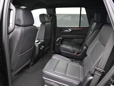 Used 2025 GMC Yukon Denali image 18