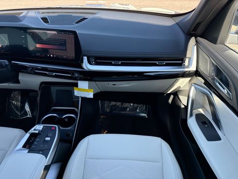 New 2026 BMW X1 xDrive28i w/ Technology Package image 18