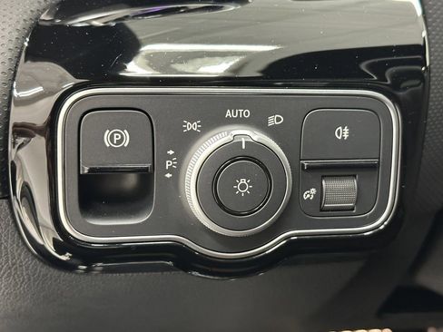 Certified 2025 Mercedes-Benz CLA 250 4MATIC image 34