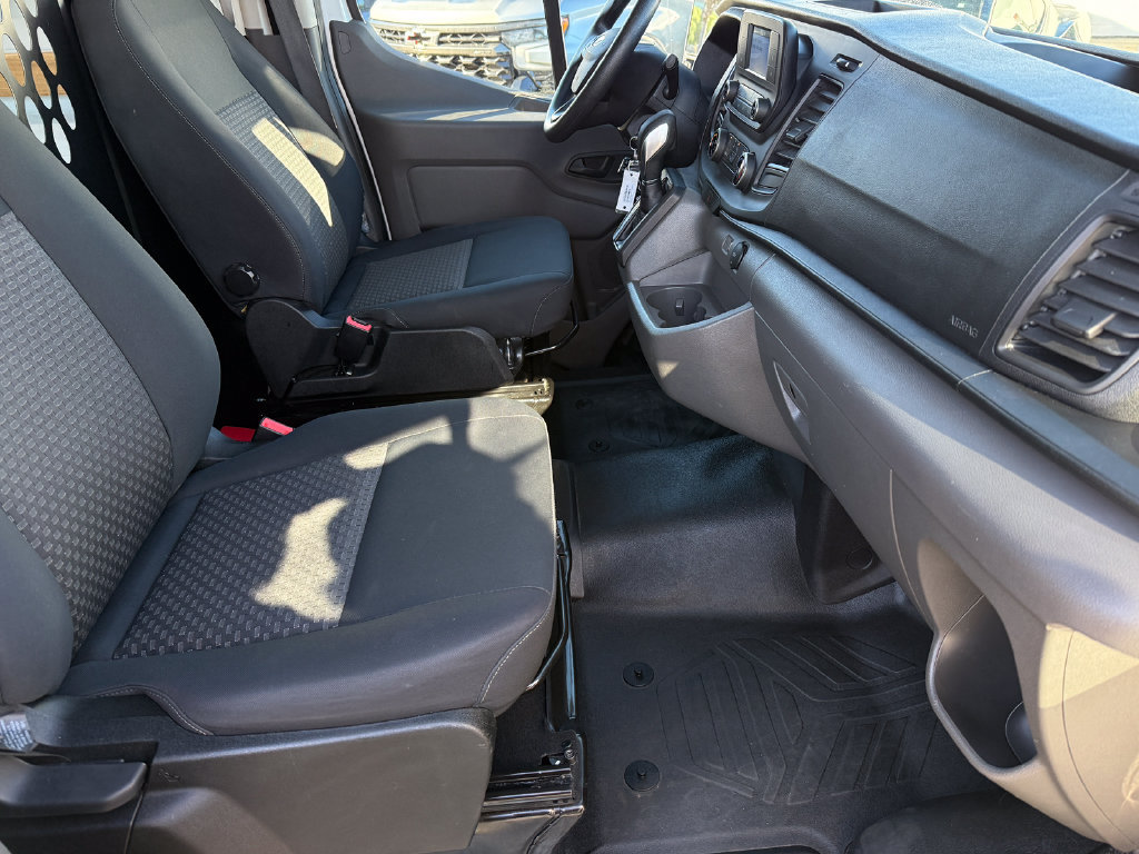 Used 2025 Ford Transit 250 Low Roof w/ Exterior Upgrade Package RWD image 18