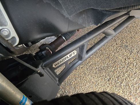 Used 2022 Ford F250 Lariat w/ Black Appearance Package image 20