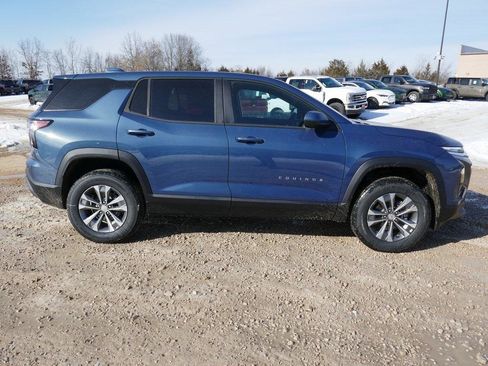 New 2026 Chevrolet Equinox LT image 2