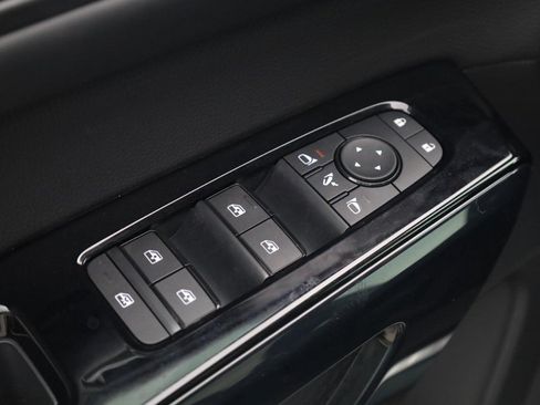New 2026 Nissan Pathfinder Platinum AWD/4WD image 11