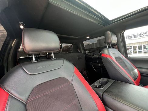 Used 2017 Ford F150 Lariat w/ Equipment Group 502A Luxury image 29