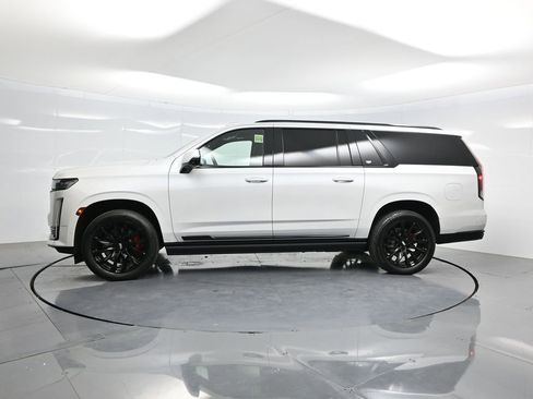 Used 2024 Cadillac Escalade ESV Sport Platinum w/ LPO, ONYX Package AWD/4WD image 53