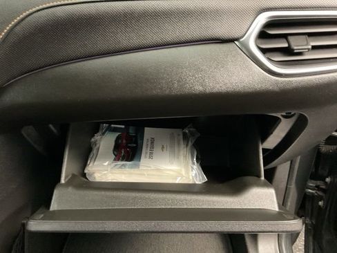 Used 2018 Chevrolet Equinox Premier image 26