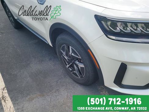 Used 2021 Kia Sorento S FWD image 4