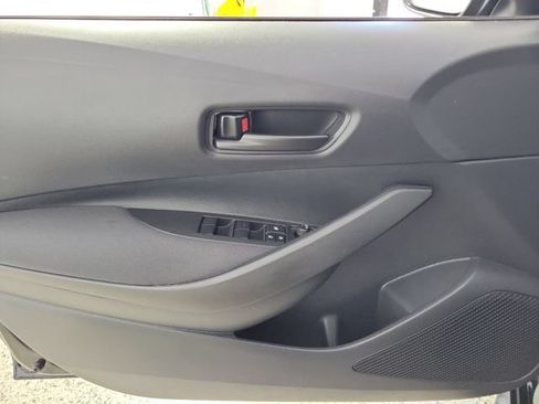 Used 2026 Toyota Corolla LE FWD image 21