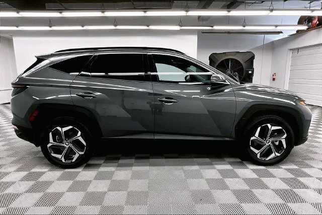 Used 2024 Hyundai Tucson Limited AWD/4WD image 15