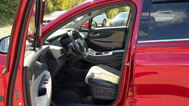 Used 2023 Hyundai Santa Fe Limited AWD/4WD image 10