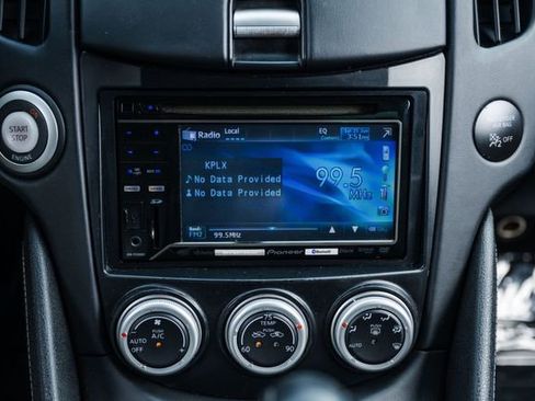 Used 2009 Nissan 370Z Coupe image 16