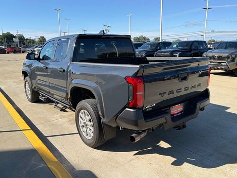 Used 2024 Toyota Tacoma SR AWD/4WD image 7