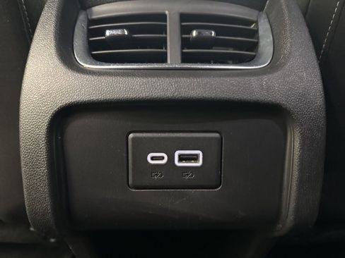 Used 2025 Chevrolet Blazer LT image 23