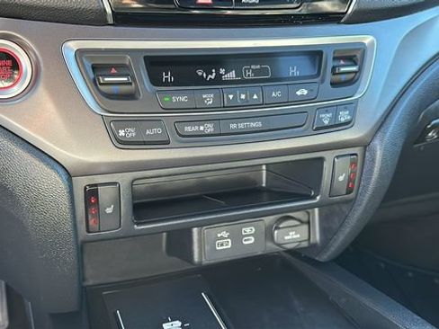 Used 2025 Honda Passport EX-L image 18