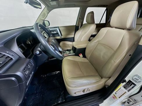 Used 2016 Toyota 4Runner Limited image 12
