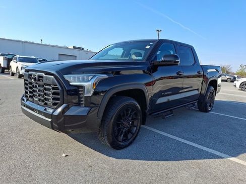 Used 2025 Toyota Tundra Limited w/ TRD Off-Road Package image 3