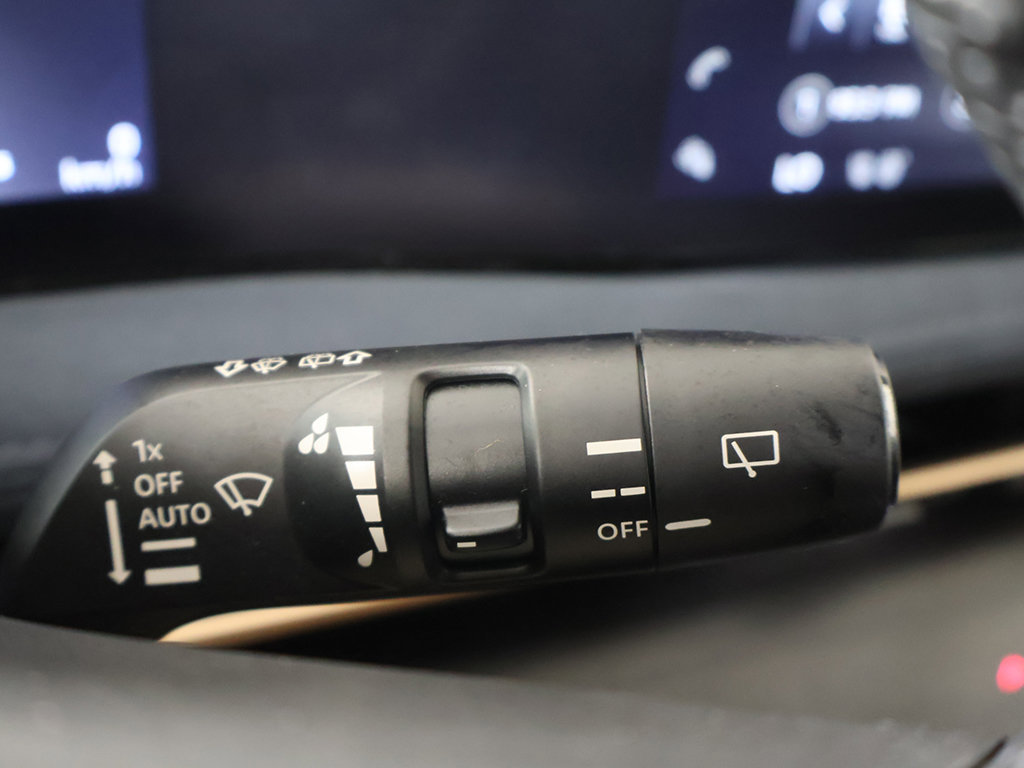 Used 2024 Nissan Ariya AWD image 46