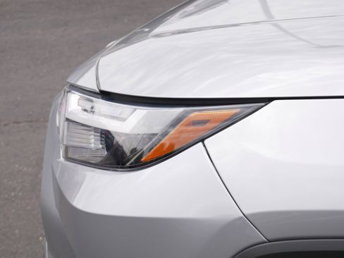 Certified 2023 Toyota RAV4 LE AWD/4WD image 16