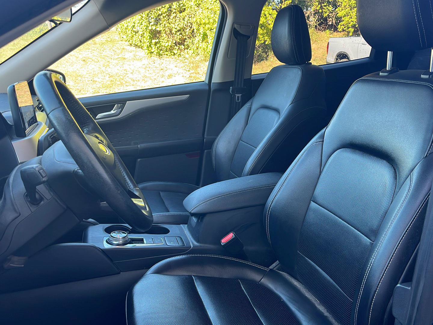 Used 2020 Ford Escape SE Sport AWD/4WD image 2