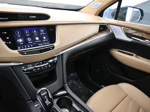 Used 2024 Cadillac XT5 Premium Luxury w/ Platinum Package image 22