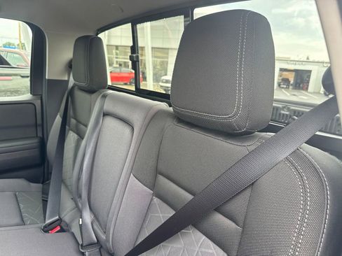 New 2026 Nissan Frontier SV w/ All-Weather Content Package AWD/4WD image 15