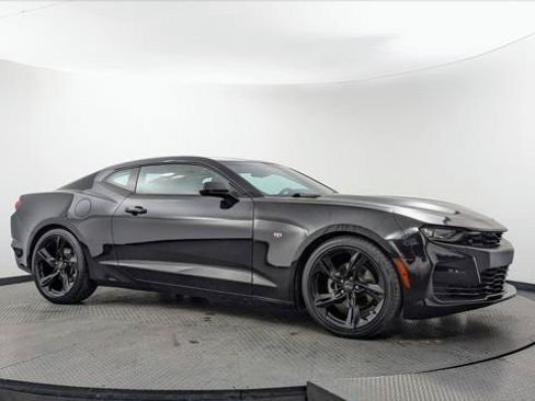Used 2020 Chevrolet Camaro LT RWD image 11