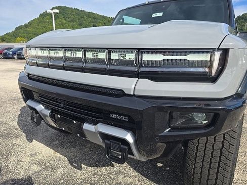 New 2025 GMC Hummer EV 3X image 18