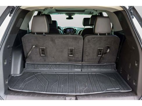Used 2021 Chevrolet Traverse RS w/ LPO, Floor Liner Package image 24