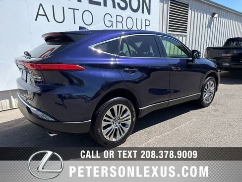 Used 2022 Toyota Venza Limited AWD/4WD image 4