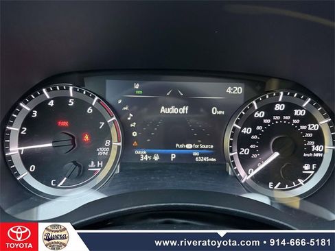 Used 2023 Toyota Highlander XLE image 17