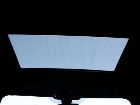 Used 2018 BMW 340i xDrive Sedan w/ Premium Package image 28