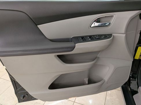 Used 2015 Honda Odyssey EX-L image 15