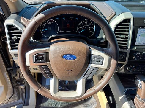 Used 2019 Ford F150 Lariat image 12