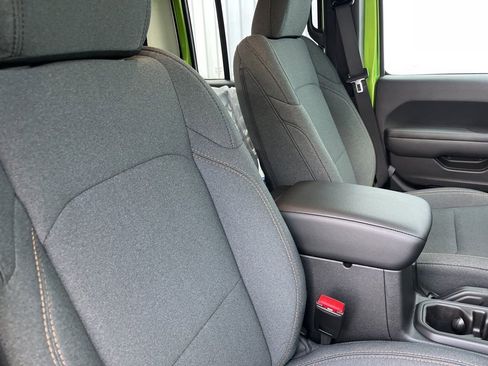 New 2026 Jeep Gladiator Sport image 15