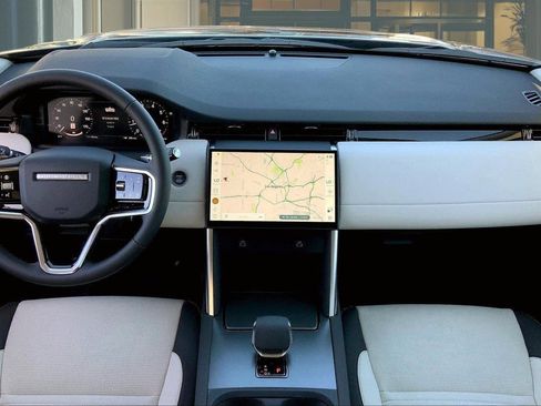 Used 2025 Land Rover Discovery Sport S AWD/4WD image 9