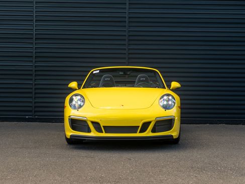 Certified 2018 Porsche 911 Carrera 4 GTS AWD/4WD image 11