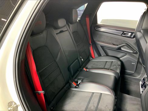 Certified 2022 Porsche Cayenne GTS AWD/4WD image 19