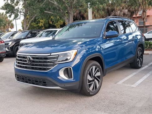 New 2026 Volkswagen Atlas SE FWD image 3