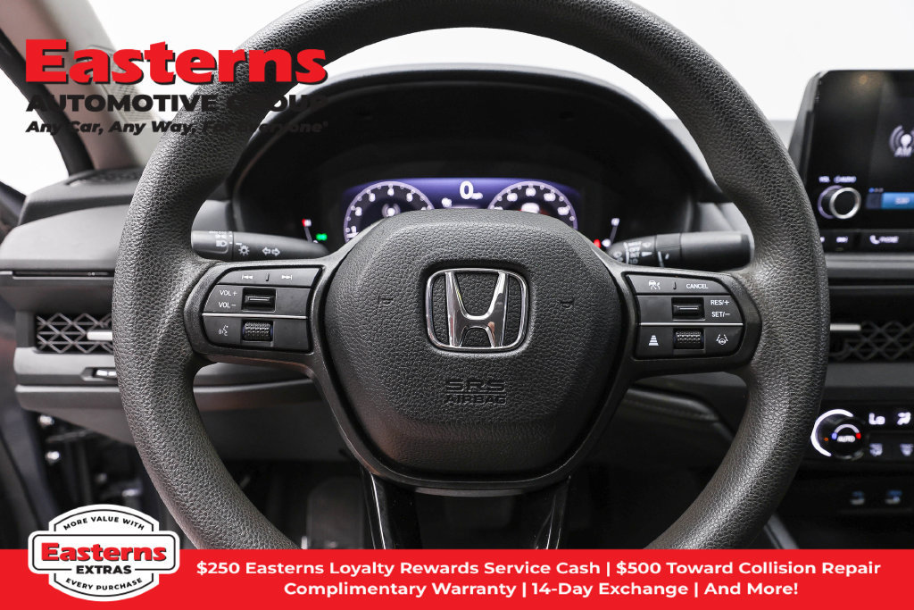 Used 2023 Honda Accord EX image 11