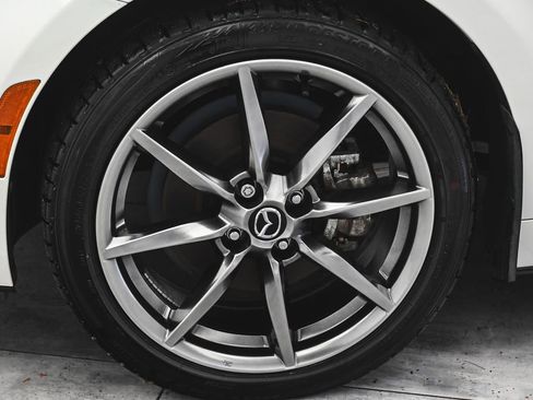 Used 2023 MAZDA MX-5 Miata Grand Touring RWD image 9