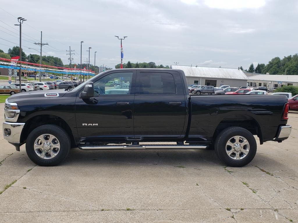 Used 2026 RAM 2500 Big Horn AWD/4WD image 6