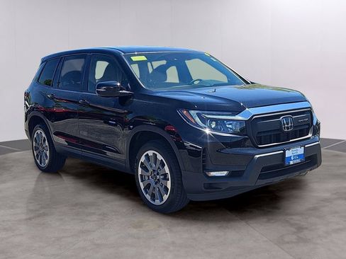 Certified 2024 Honda Passport EX-L image 3