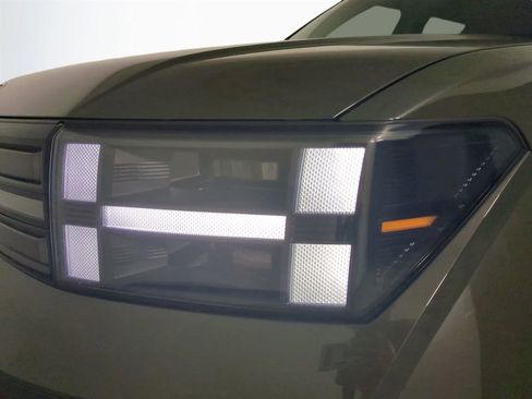 Used 2024 Hyundai Santa Fe Limited image 10