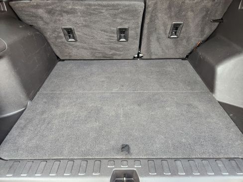 Used 2022 Chevrolet Equinox LT image 36