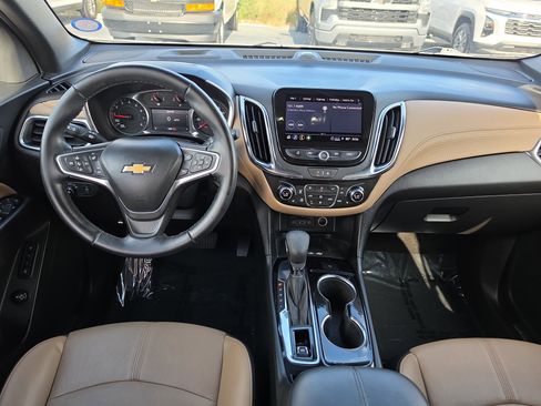 Used 2023 Chevrolet Equinox Premier FWD image 9